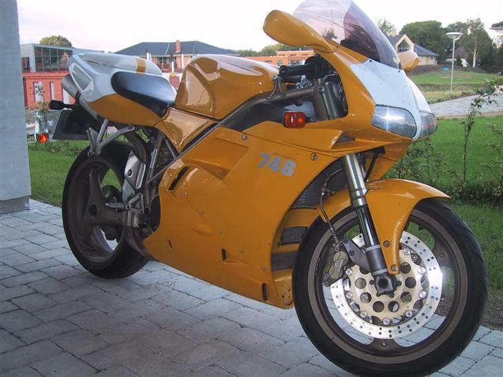 Ducati 748 Biposto billede 6