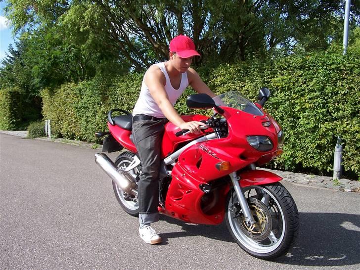 Suzuki SV650S TOTALSKADET billede 6