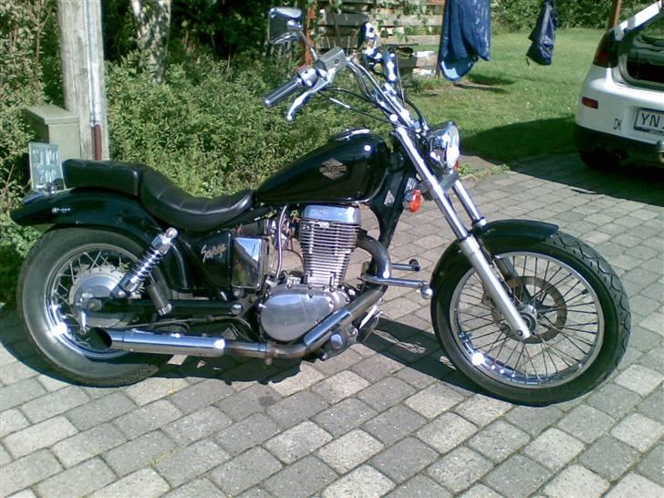 Suzuki LS 650 Savage - Nu med Highway Hawk udstødning og diodebaglygte billede 4