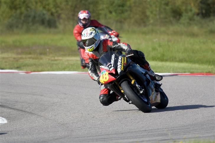 Yamaha YZF R6 (solgt) billede 11