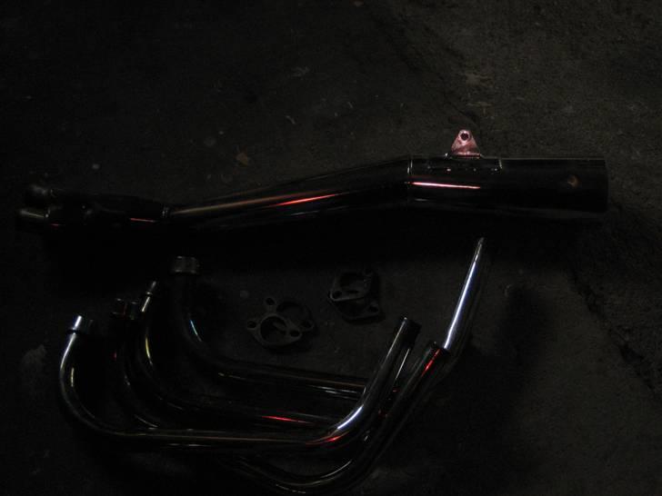 Suzuki gs 650 kantana solgt - min 4i1 udstødning billedet er ikk godt tager et nyt  en dag billede 14