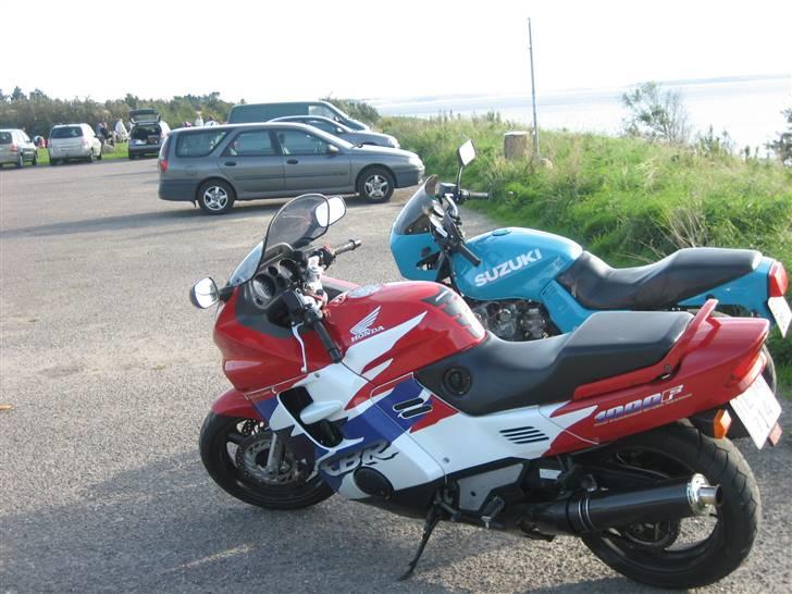 Suzuki gs 650 kantana solgt - her holder jeg med fede søren`s honda cbr 1000 billede 16