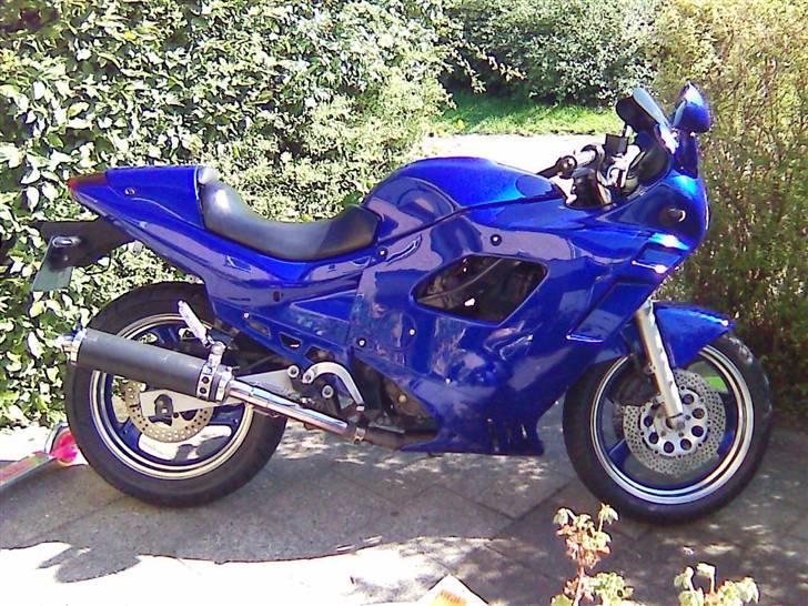 Suzuki GSX 600 F (solgt) billede 13