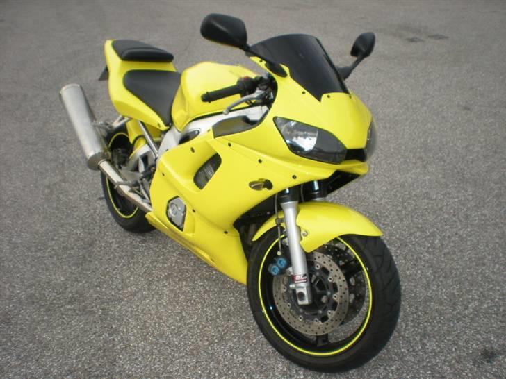 Yamaha r6 smadret billede 6