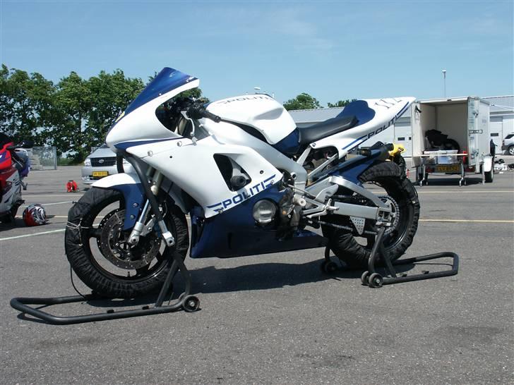 Yamaha R1 (banejern)**SOLGT** - Nu med varme sutter på... billede 8