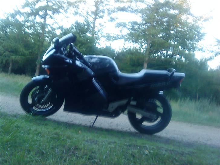 Honda CBR 1000F SC24 solgt billede 13