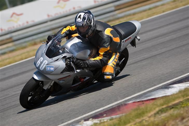 Honda 929 Fireblade (solgt) billede 8