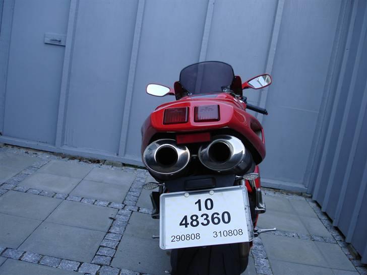 Ducati 916 Biposto - Kommer selvfølgelig en rigtig plade på hende i ´09 billede 3