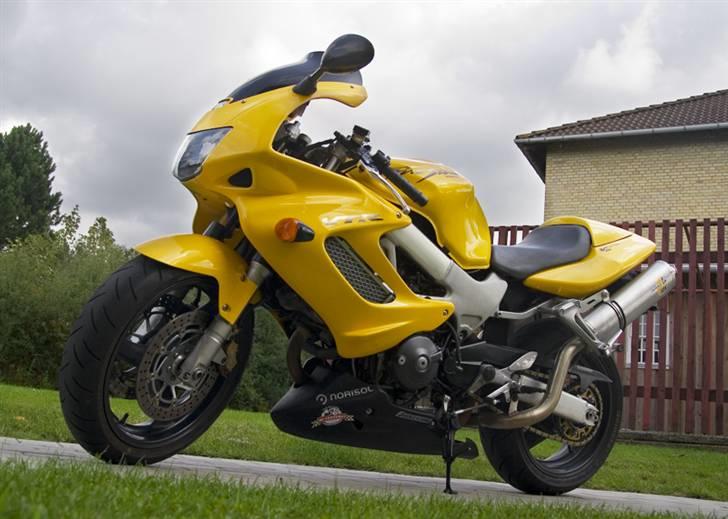 Honda VTR 1000 F Firestorm billede 4