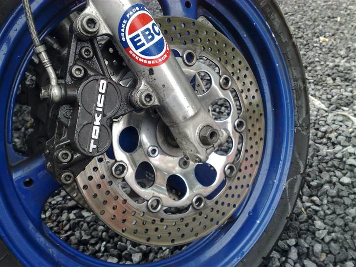 Suzuki RGV **SOLGT** billede 4