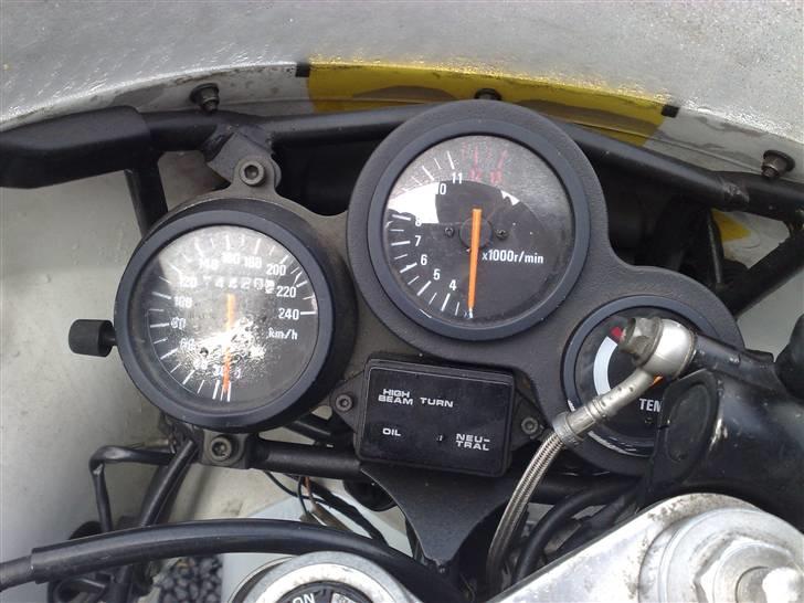 Suzuki RGV **SOLGT** billede 5