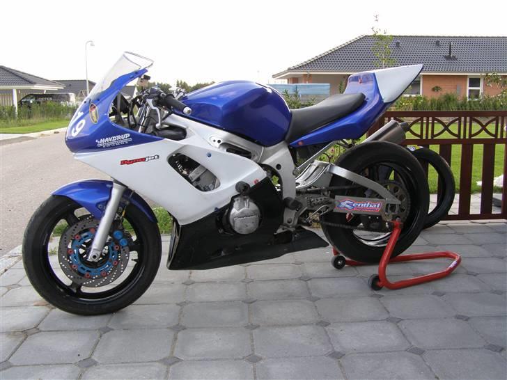 Yamaha YZF-R6 (baneged)*solgt* billede 2