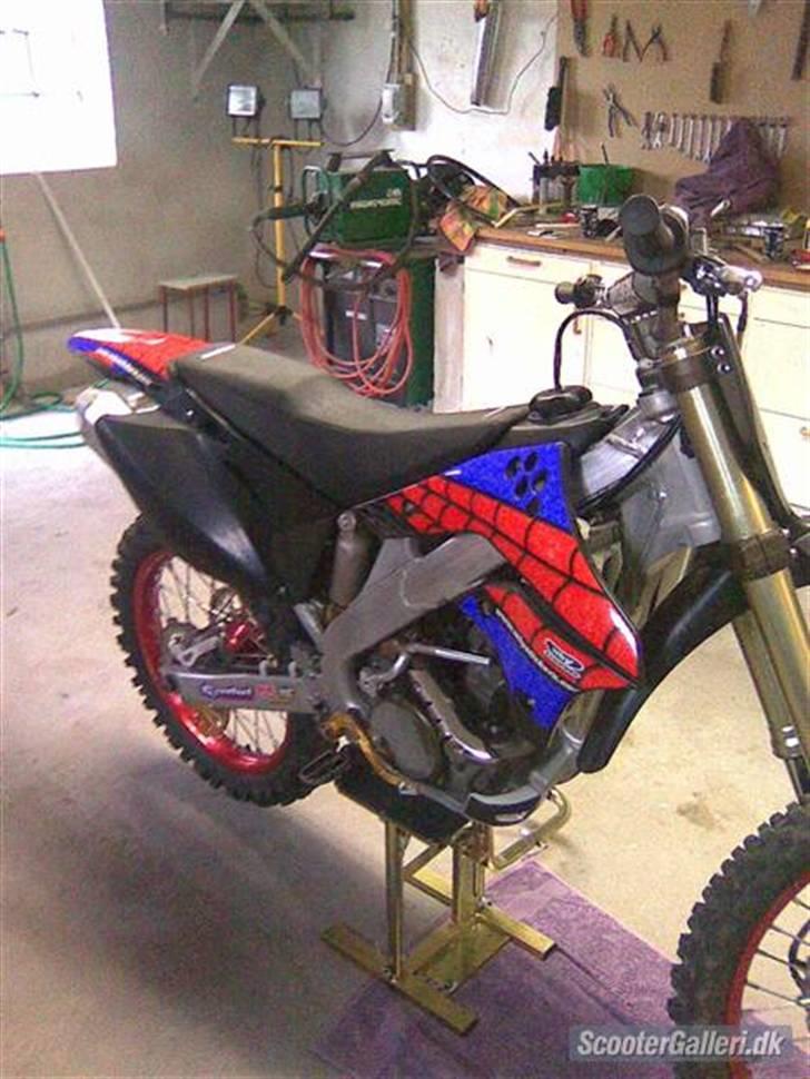 Kawasaki kx 250 F solgt billede 5