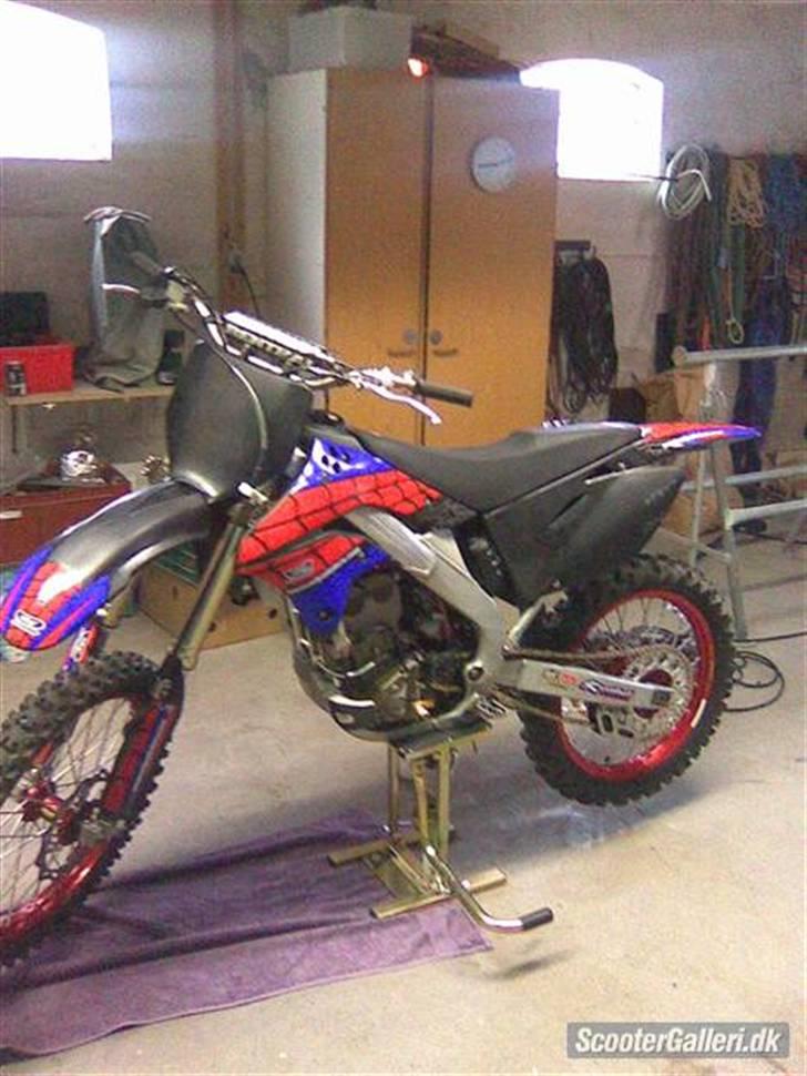 Kawasaki kx 250 F solgt billede 9