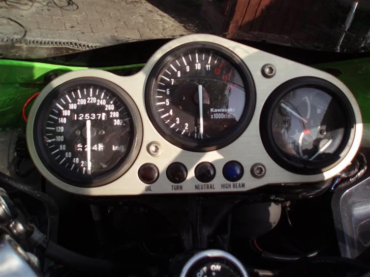 Kawasaki ZX 9 R Ninja SOLGT billede 7