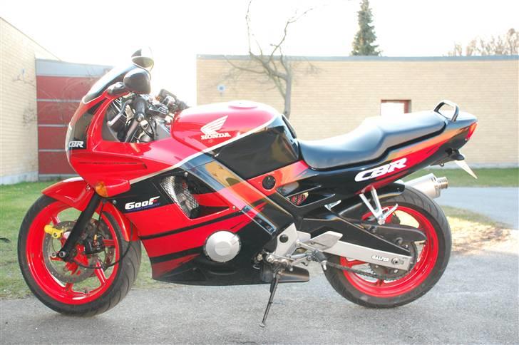 Honda cbr 600  SOLGT ! billede 1