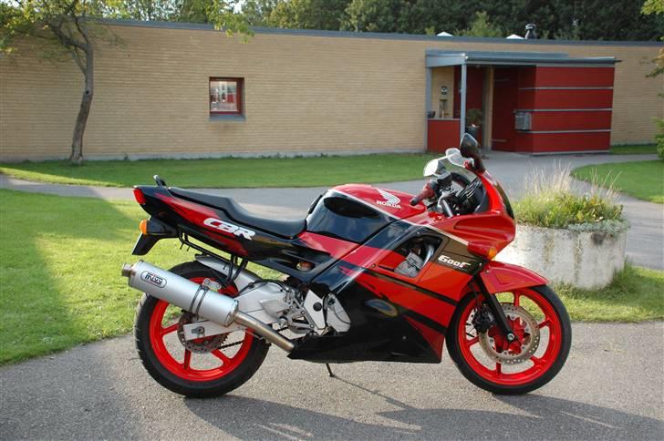 Honda cbr 600  SOLGT ! billede 2