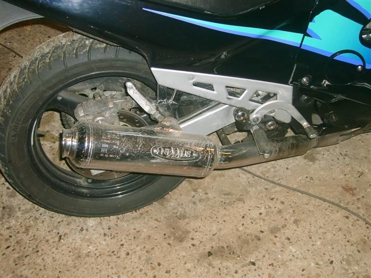 Suzuki GSX 600F billede 4