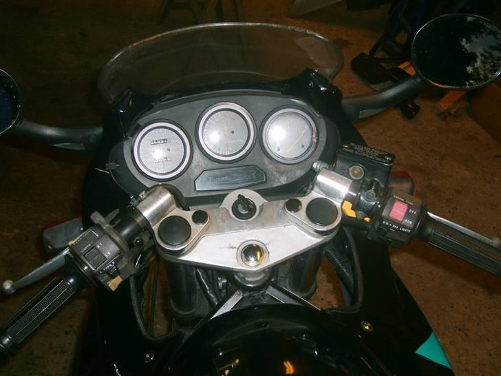 Suzuki GSX 600F billede 5