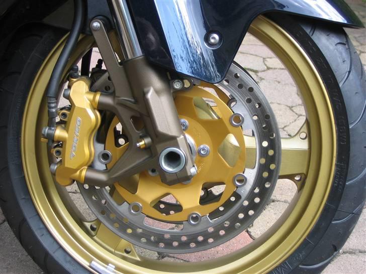 Kawasaki ZX12R Ninja - Bremser der kan standse et fragttog om nødvendigt. billede 7