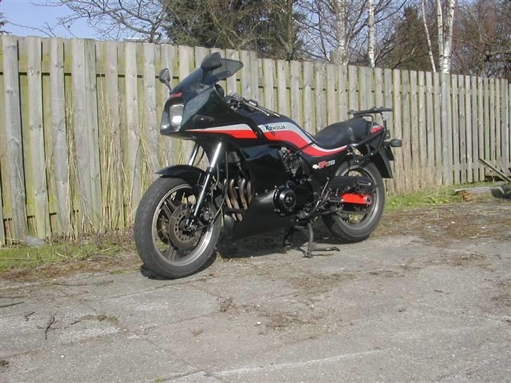 Kawasaki GPZ 750 Unitrak billede 1