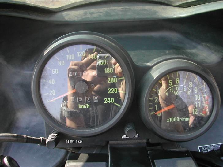 Kawasaki GPZ 750 Unitrak billede 5