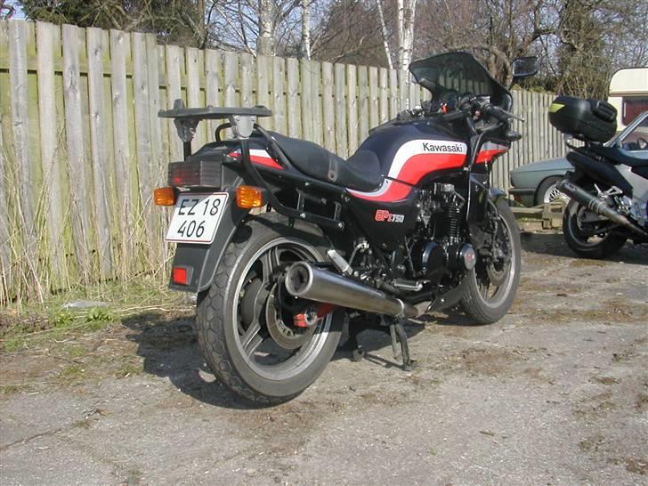 Kawasaki GPZ 750 Unitrak billede 8