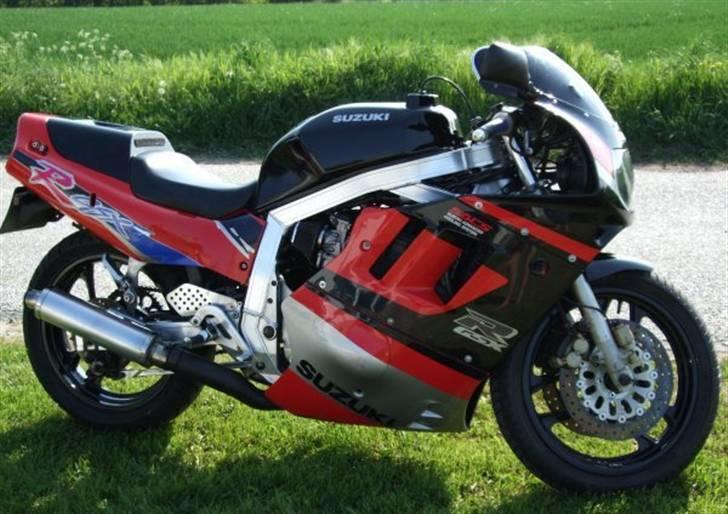 Suzuki GSX 1100 R billede 2