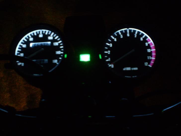 Suzuki GN 250 Solgt - Xenon hvidt lys i instrument :D billede 10