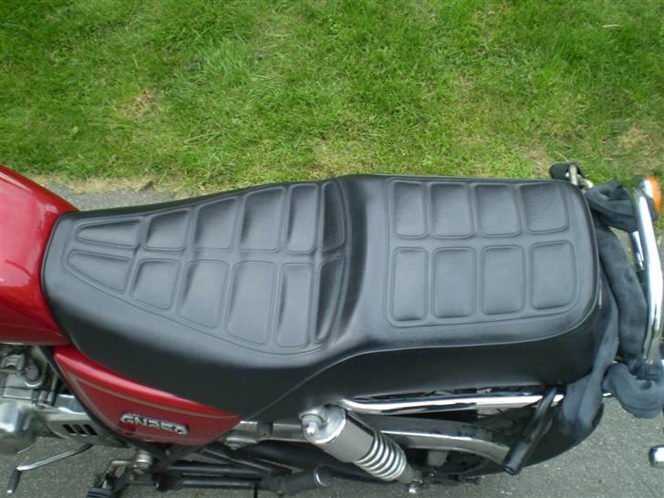 Suzuki GN 250 Solgt - 2 persons sædet dejligt blødt billede 20