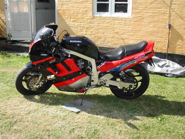 Suzuki GSX 1100 R billede 10