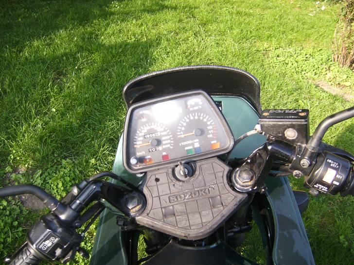 Suzuki gsx750 es billede 10