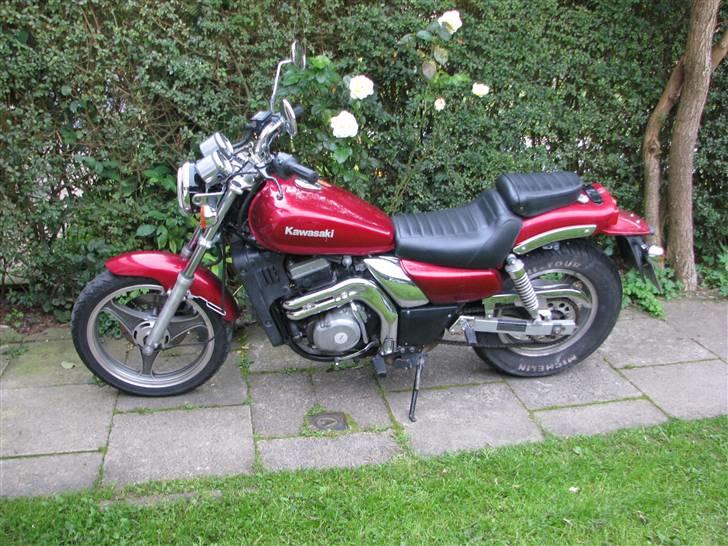 Yamaha XVS 650 Dragstar - En klassiker som kone kan få lov til at øve sig :-) billede 18