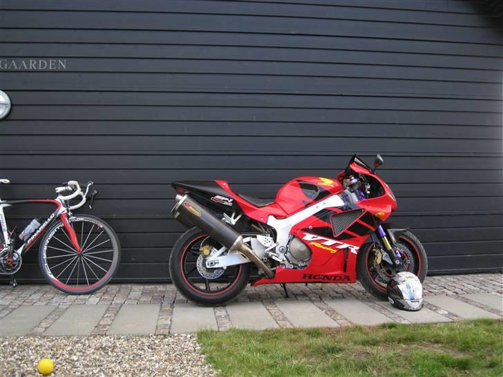 Honda VTR 1000 SP1 billede 8