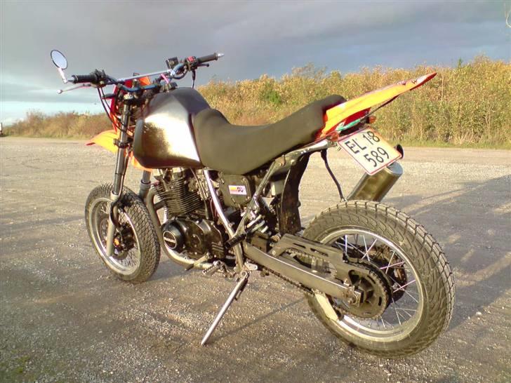 Suzuki DR 650 supermotar  billede 3