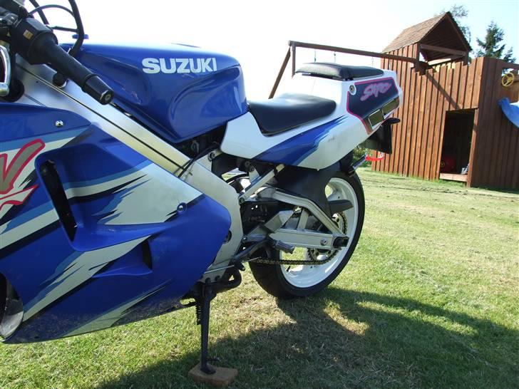 Suzuki RGV 250 Gamma billede 11