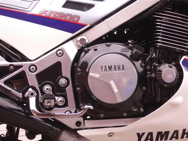 Yamaha FJ1200 - Altid dejligt med et spejl....... billede 2