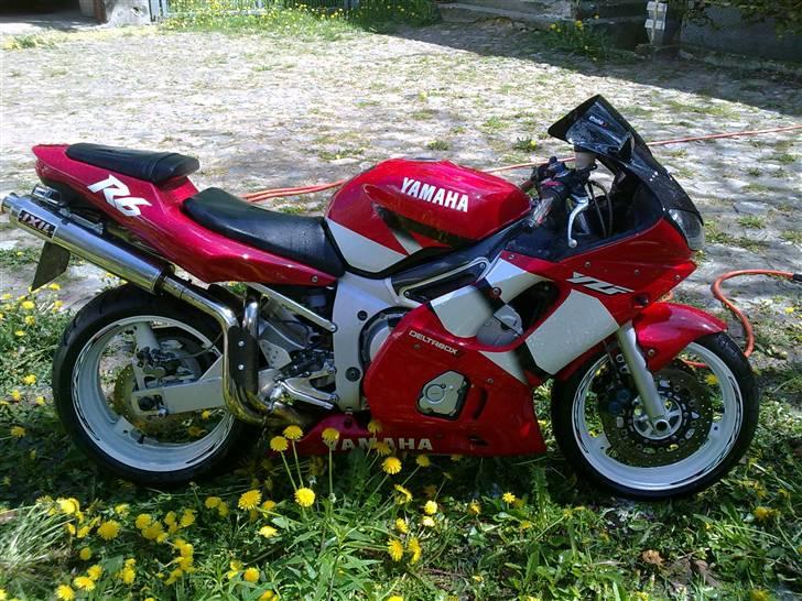 Yamaha yzf R6 billede 1