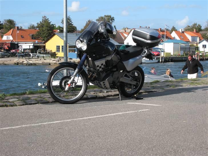 Yamaha XTZ 750 Super tenere. (solgt 2010) - Billedet er taget i karebæksminde august 2007. billede 1