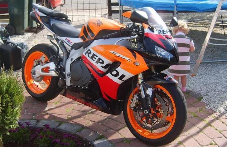 Honda CBR 1000 RR *SOLGT 2014* - Rigged som GadeMC. billede 2