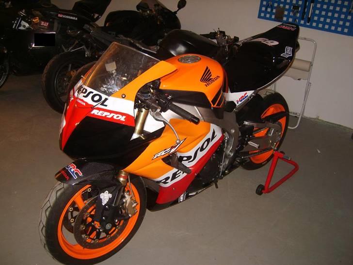 Honda CBR 1000 RR *SOLGT 2014* - Rigged som Baneged. billede 10