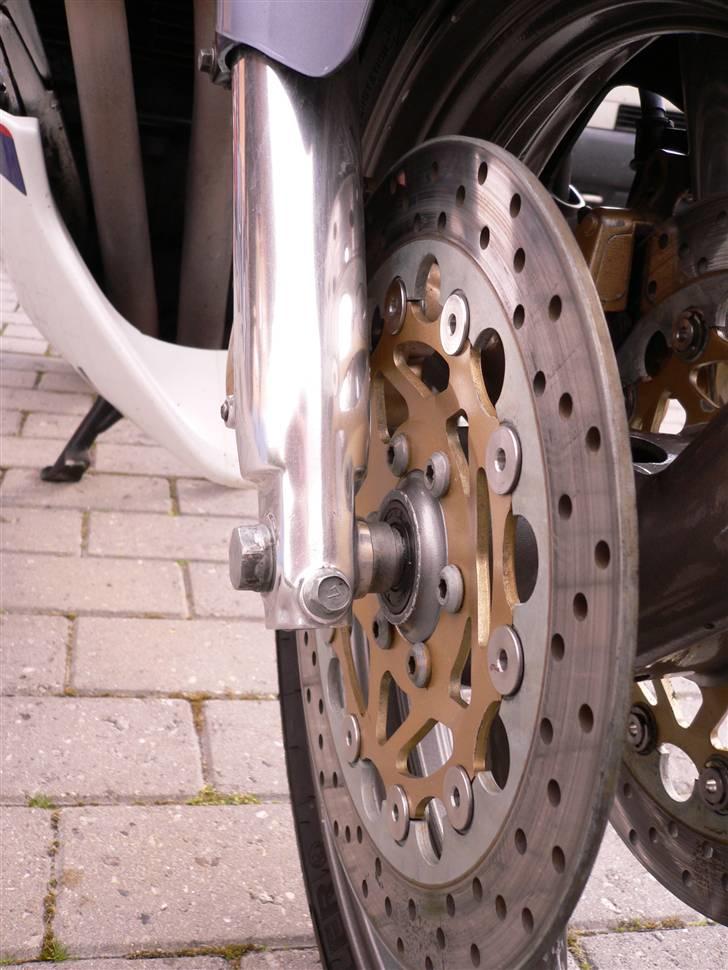 Yamaha FJ1200 - Totalt rå alu, som er poleret op.... billede 12