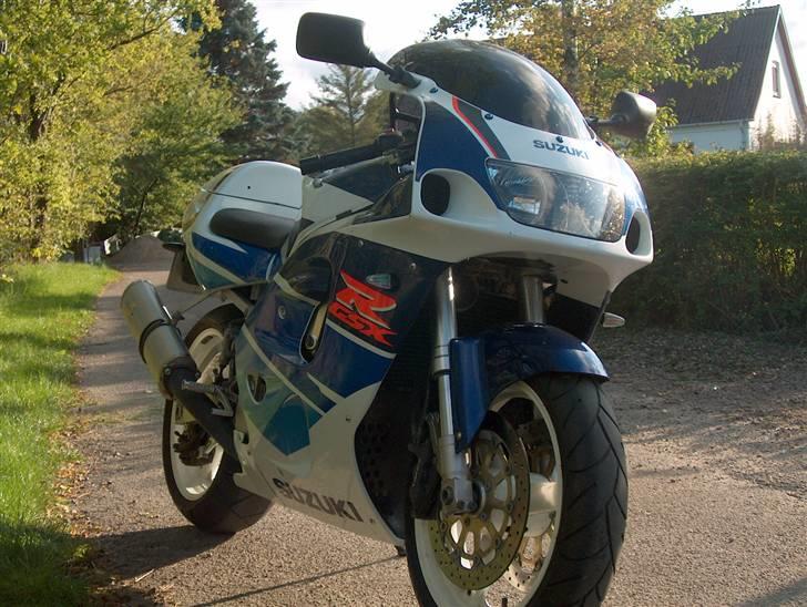 Suzuki GSX-R 750 SRAD billede 3