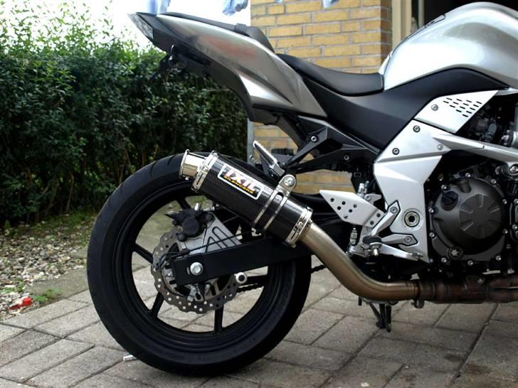 Kawasaki Z750 ABS ( Z-Bull ) ¤¤SOLGT...eller nærmere forære - Lækker potte, der dog i vinter skal modificeres indeni da den brøler for VILDT og med DB-killer skriger den. Så mods må der til.... billede 11