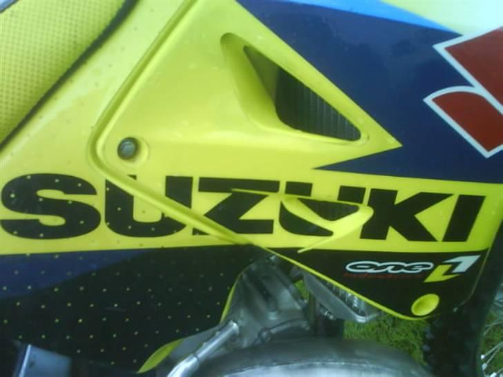 Suzuki 250cc *SOLGT* billede 8