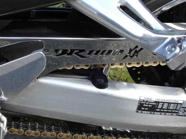 Honda cbr 1100 xx super blackbi - højglanspoleret kædeskærm med logo billede 5