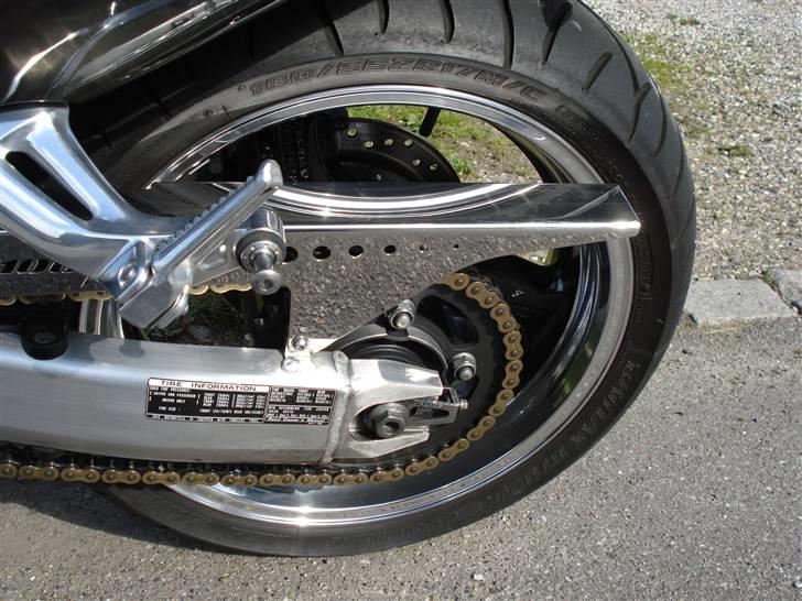 Honda cbr 1100 xx super blackbi - BLING BLING højglanspolerede fælge og  guldkæde fra DID billede 6