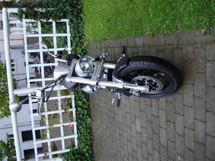 Hyosung Aquila GV 650 billede 4