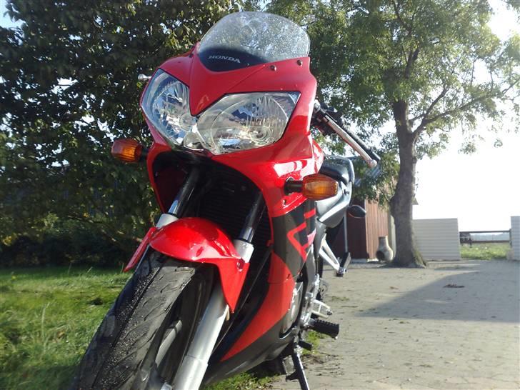 Honda CBR 125 R billede 3