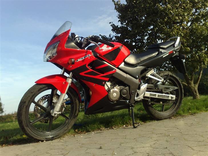 Honda CBR 125 R billede 4